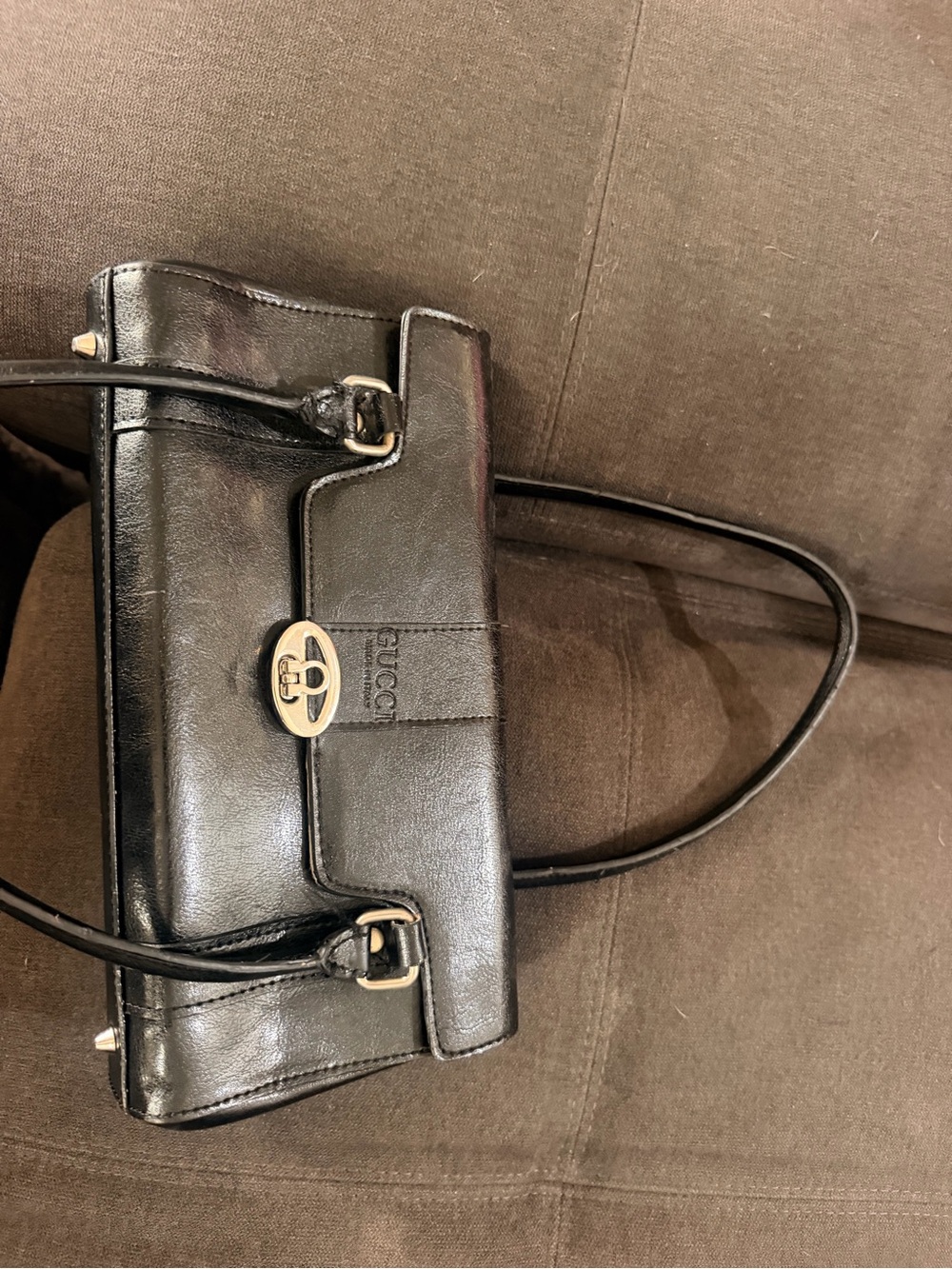 Gucci Black Leather Shoulder Bag with Gold-Tone Turn Lock